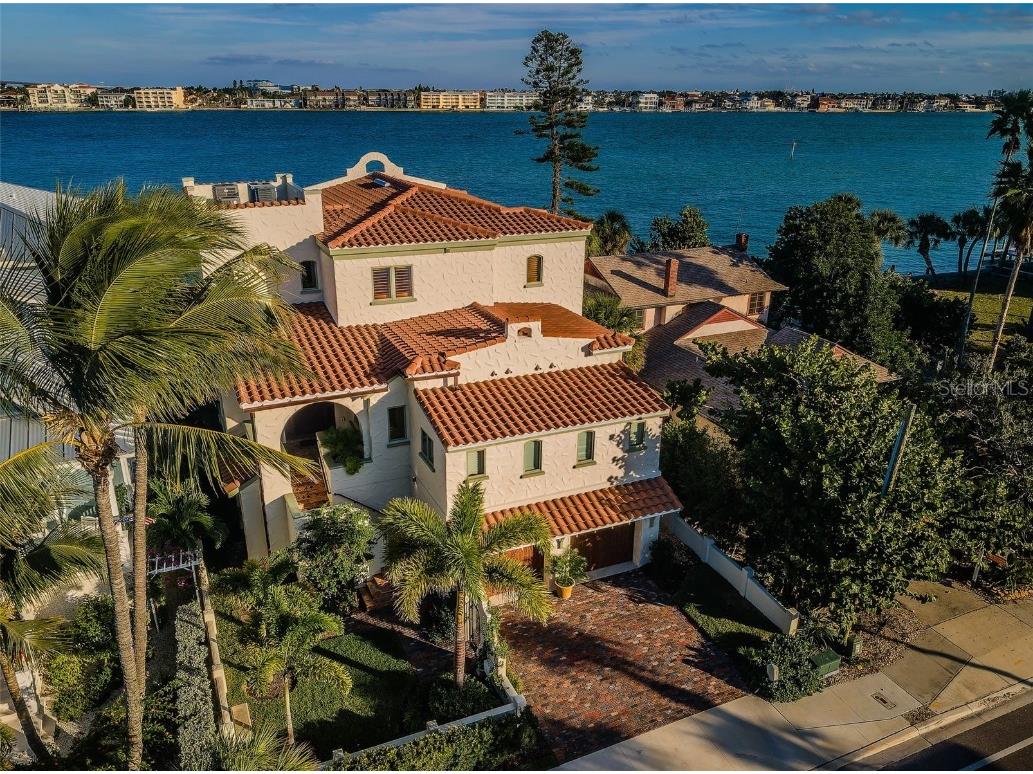 1403 Pass A Grille Way Saint Pete Beach FL 33706 - BOCA CIEGA BAY TB8454986 image1