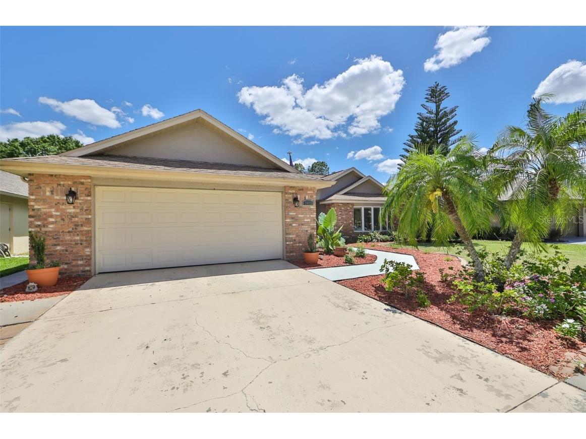 1403 Ventana Drive Ruskin FL 33573 T3441139 image1