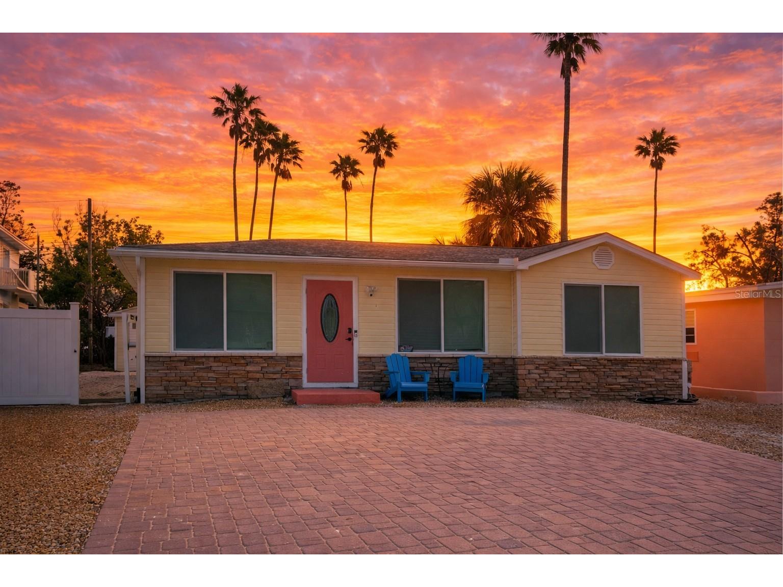 14033 Palm Street Madeira Beach FL 33708 TB8488524 image1