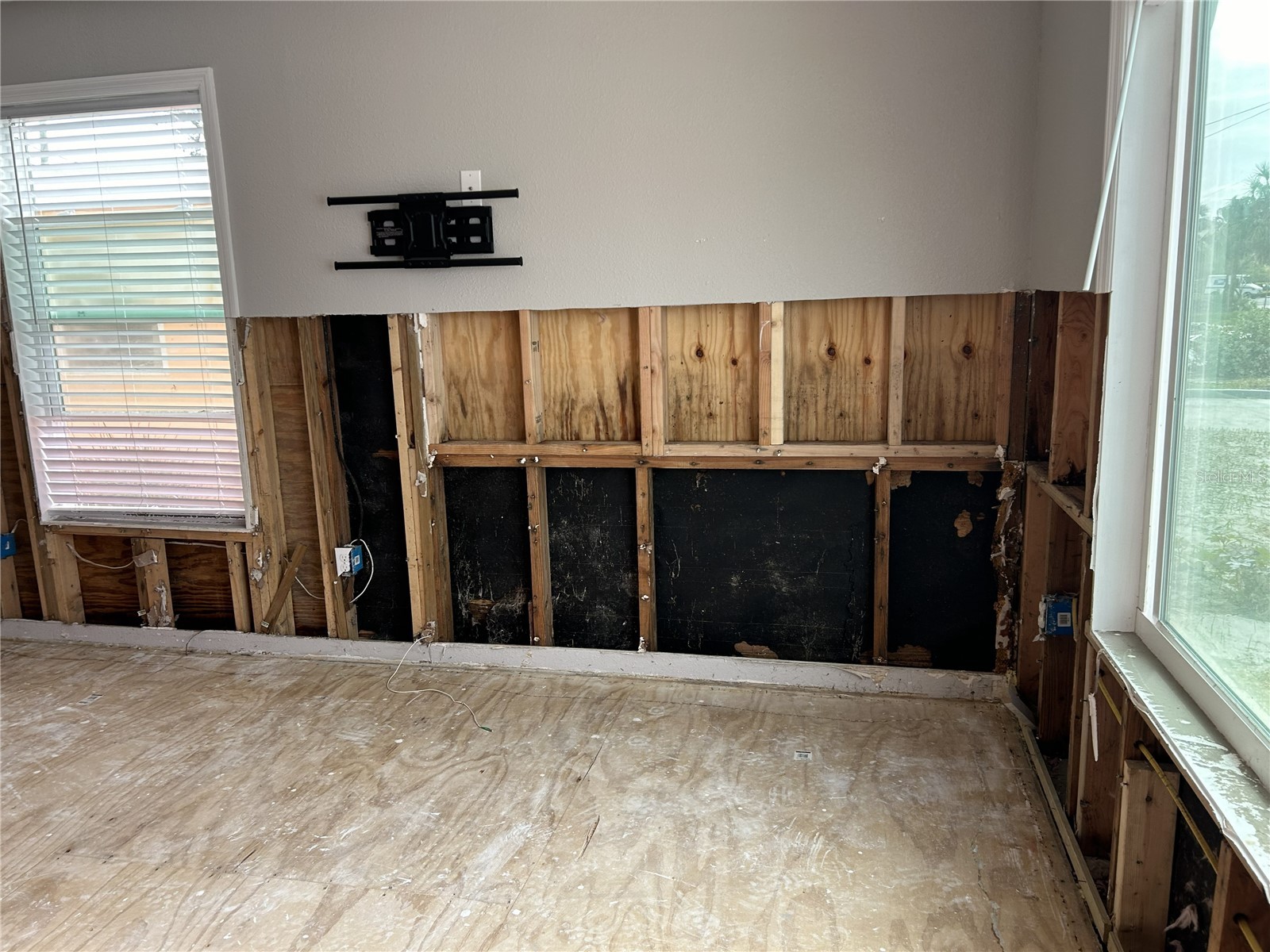 14033 Palm Street Madeira Beach FL 33708 TB8488524 image10