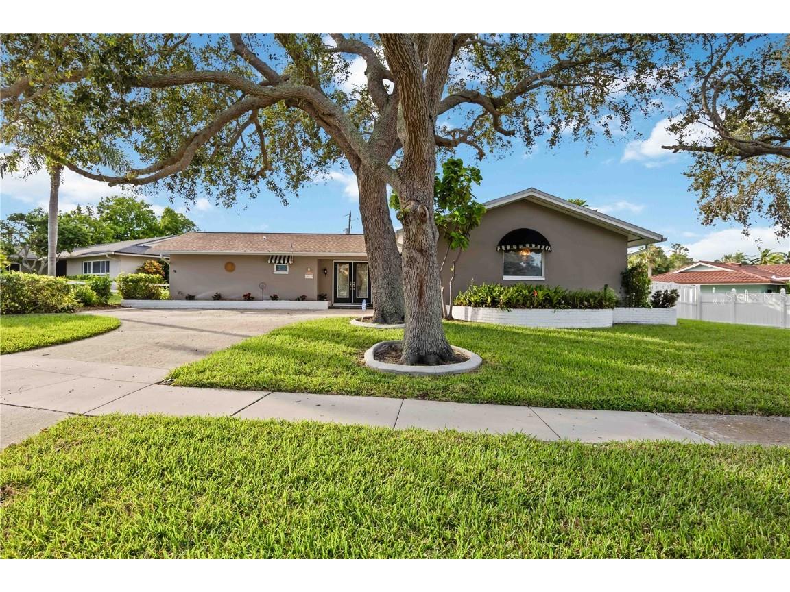 14039 Leeward Drive Seminole FL 33776 TB8424553 image1