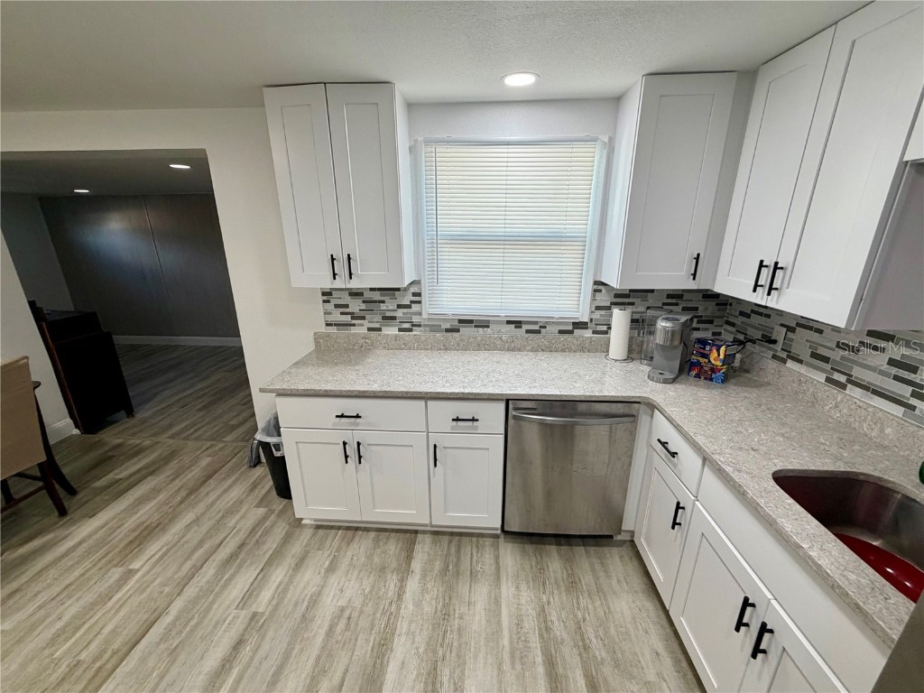 1404 Crescent Place Lakeland FL 33801 L4957508 image28