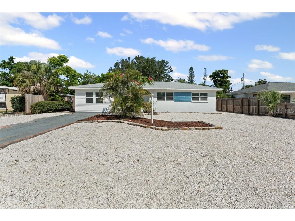 1404 Dartmouth Drive Bradenton FL 34207 A4656228 image1