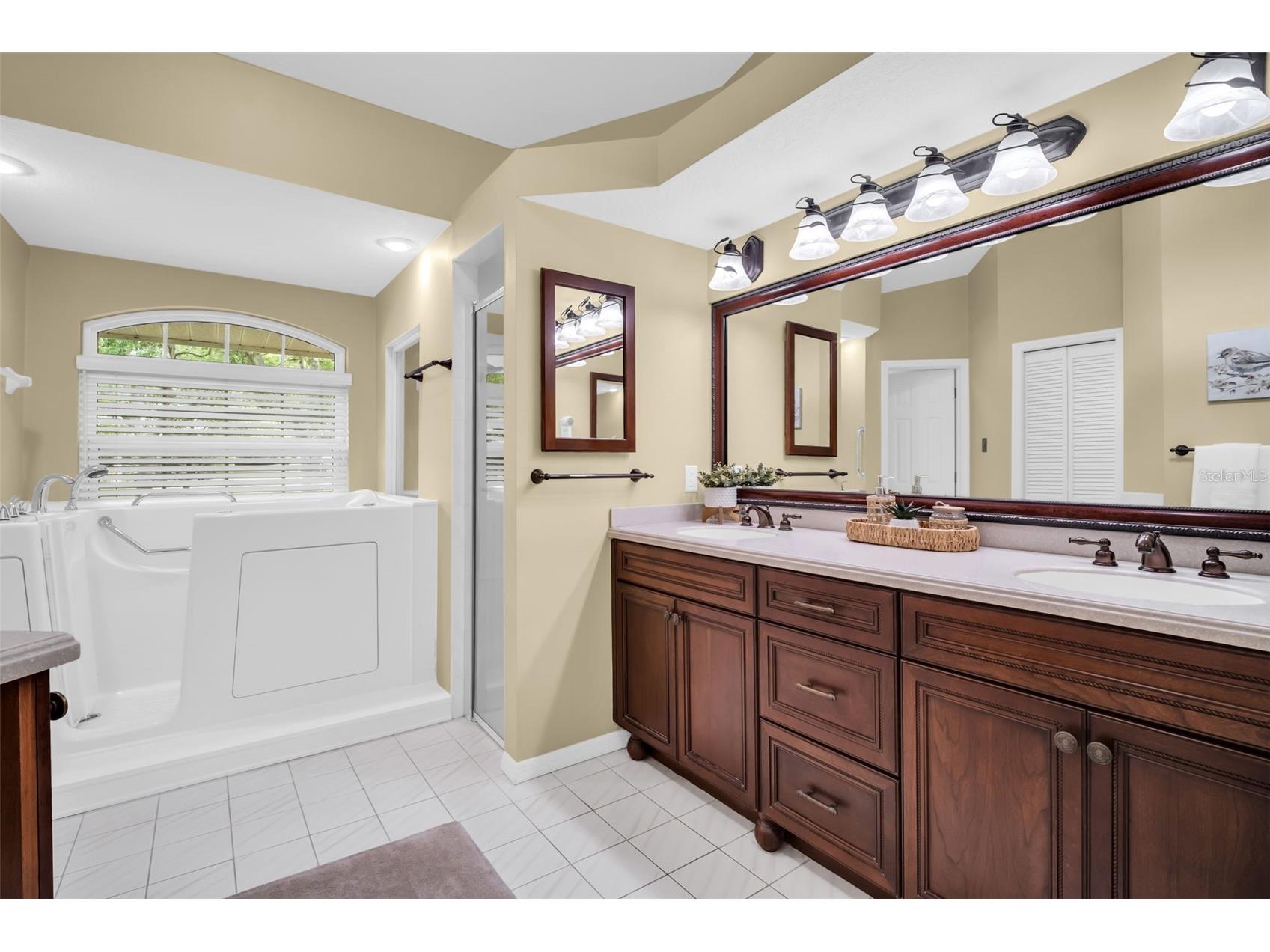 1404 East Lake Woodlands Parkway Oldsmar FL 34677 TB8496474 image35