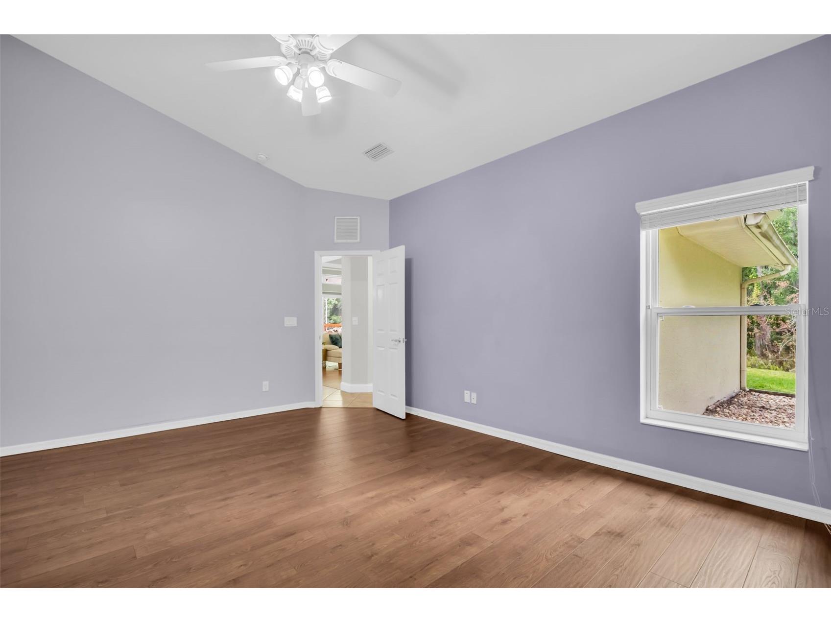 1404 East Lake Woodlands Parkway Oldsmar FL 34677 TB8496474 image39