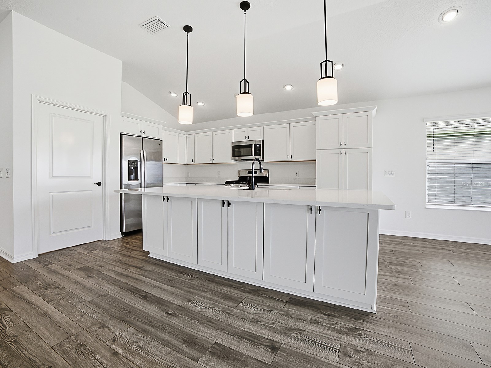 1404 Hearns Loop The Villages FL 34762 G5112731 image12