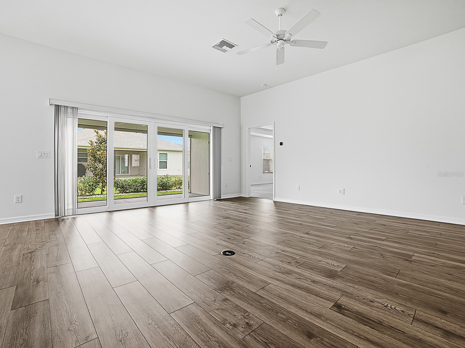 1404 Hearns Loop The Villages FL 34762 G5112731 image17