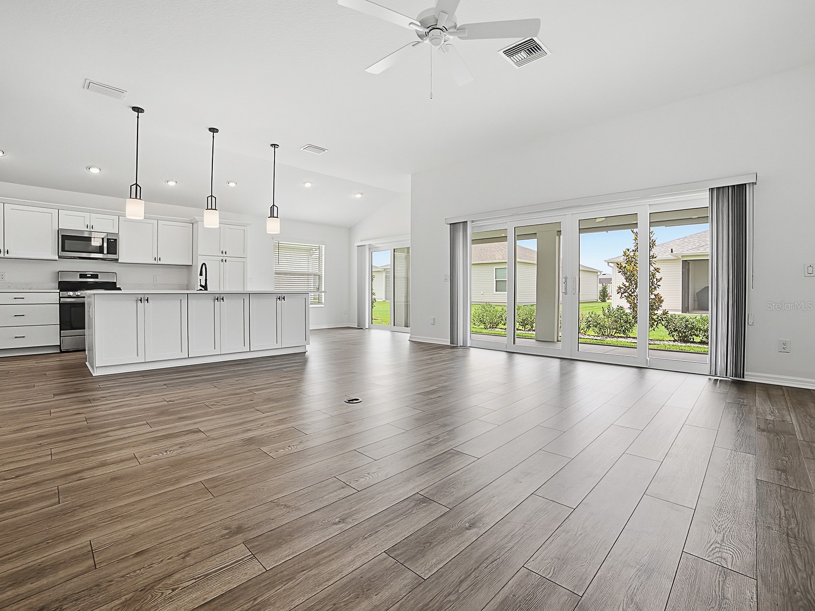 1404 Hearns Loop The Villages FL 34762 G5112731 image9