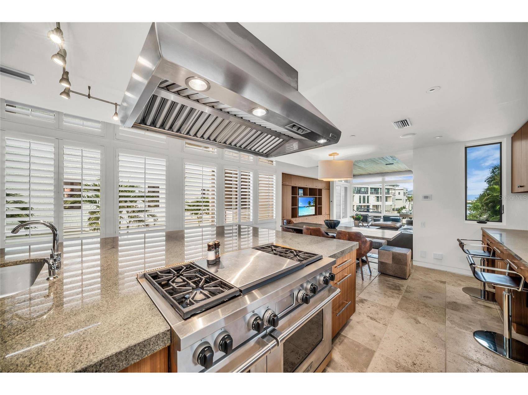 1404 Kenilworth Street Sarasota FL 34231 - SRQ BAY A4672697 image29