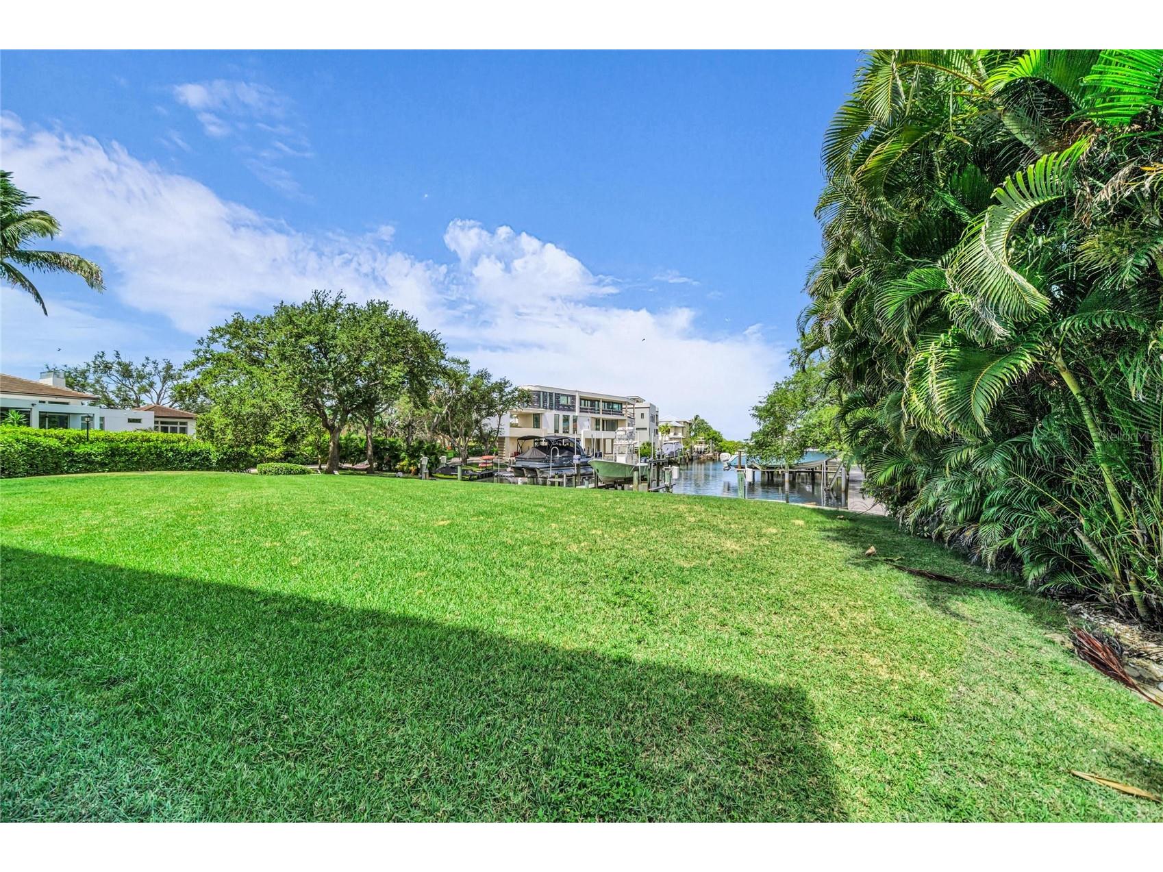 1404 Kenilworth Street Sarasota FL 34231 - SRQ BAY A4672697 image91