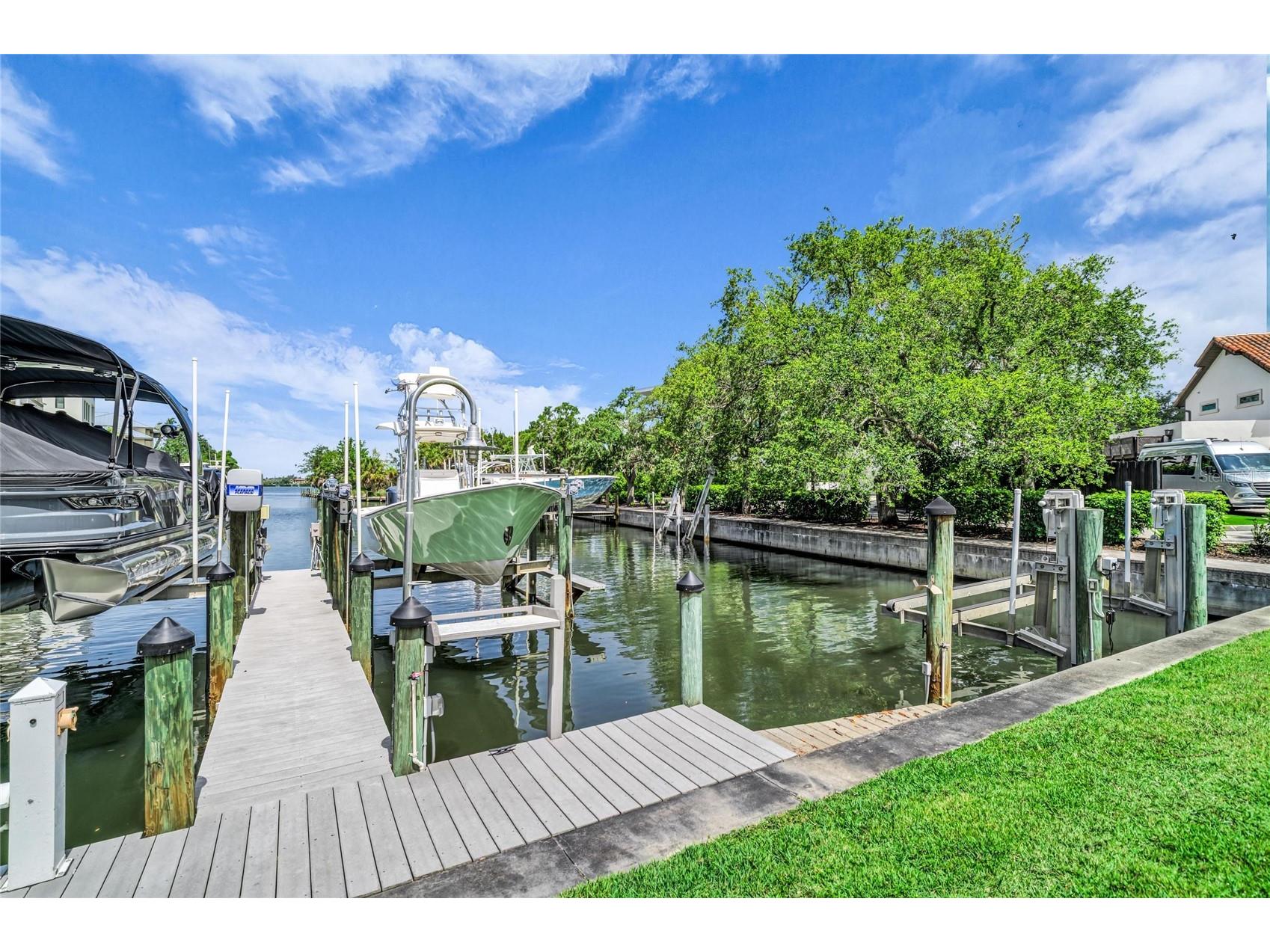 1404 Kenilworth Street Sarasota FL 34231 - SRQ BAY A4672697 image92
