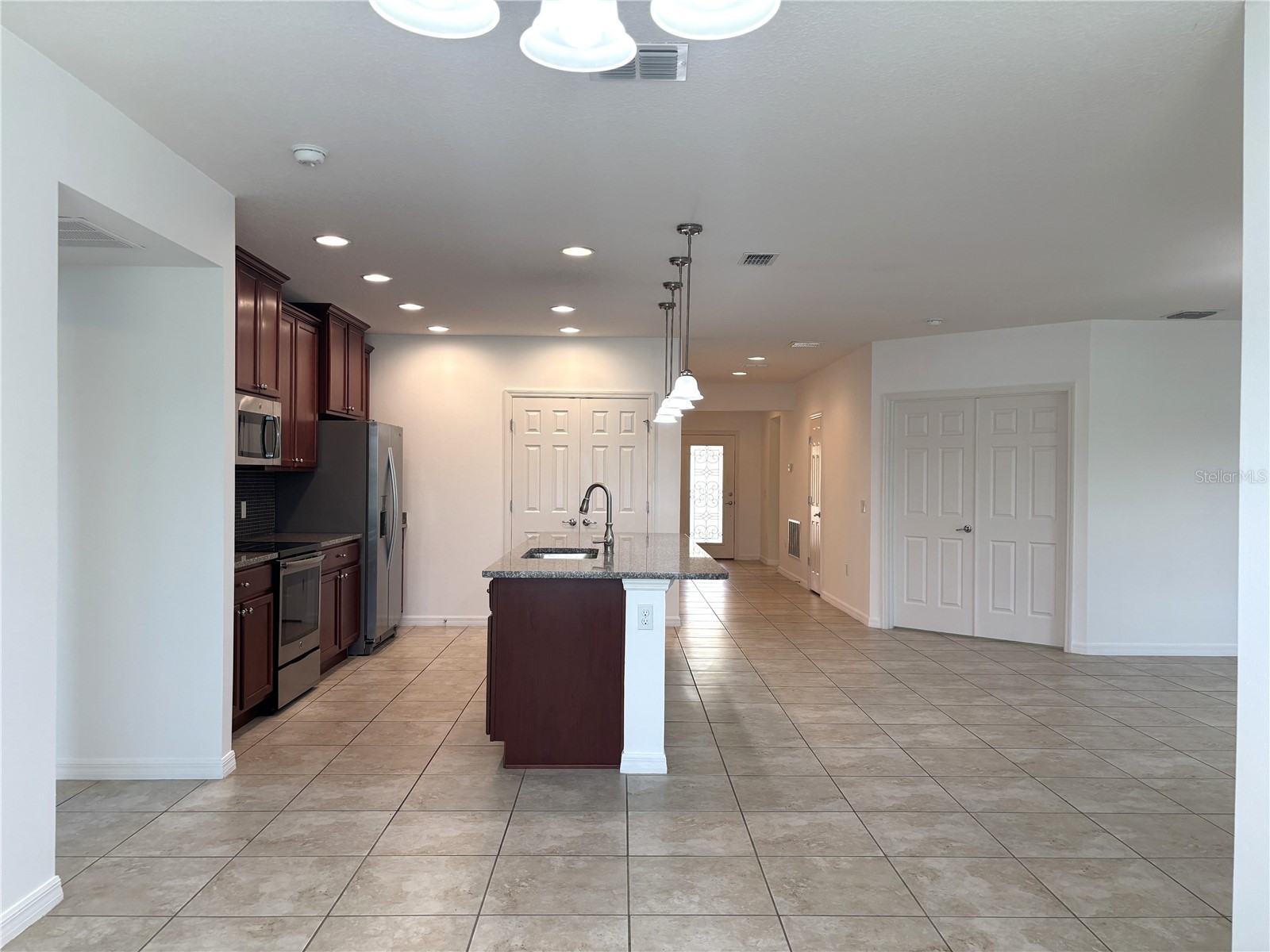 1404 Lanier Point Place Kissimmee FL 34746 O6409883 image3