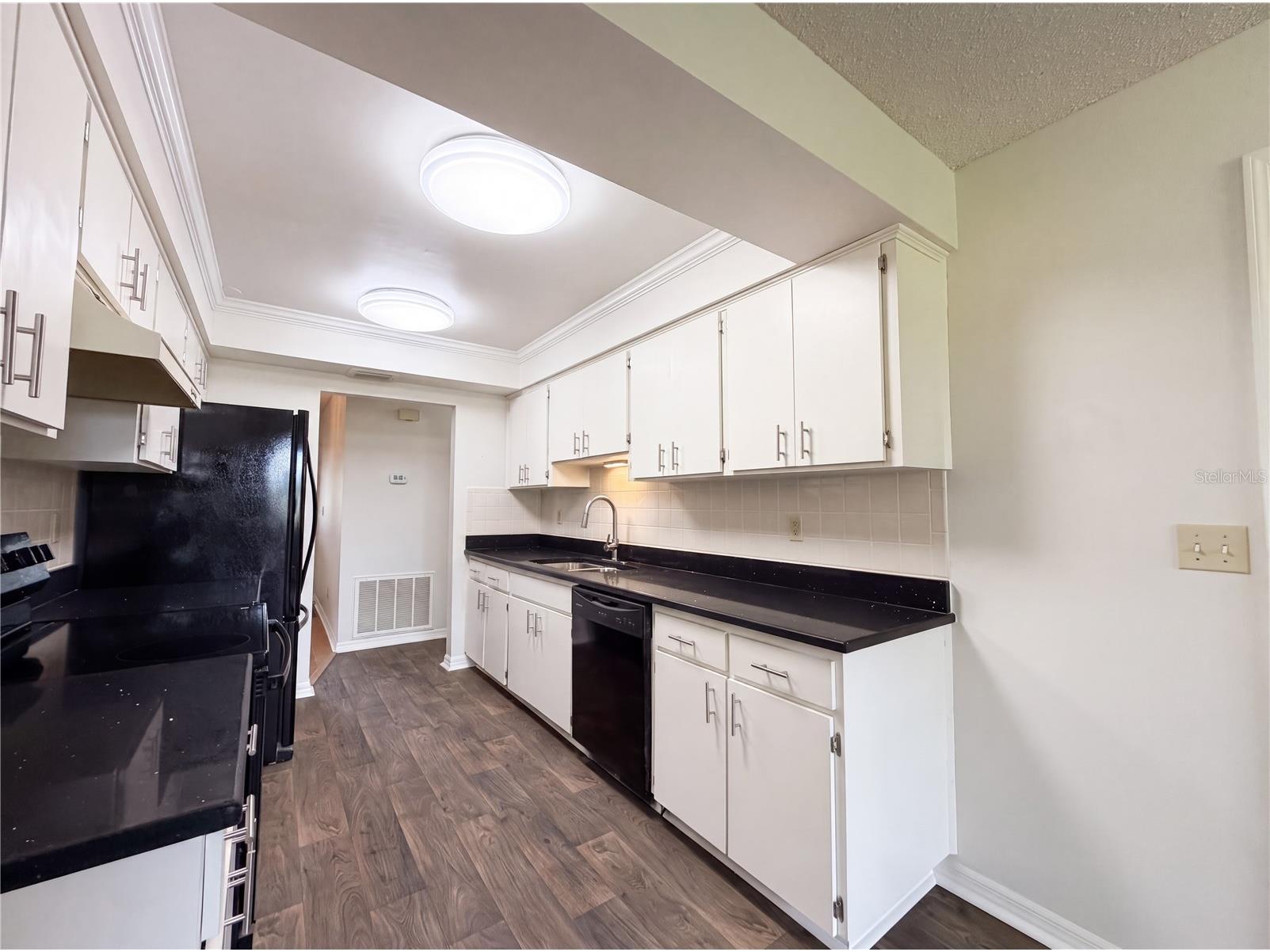 1404 Leland Drive #0 Sun City Center FL 33573 O6427869 image8
