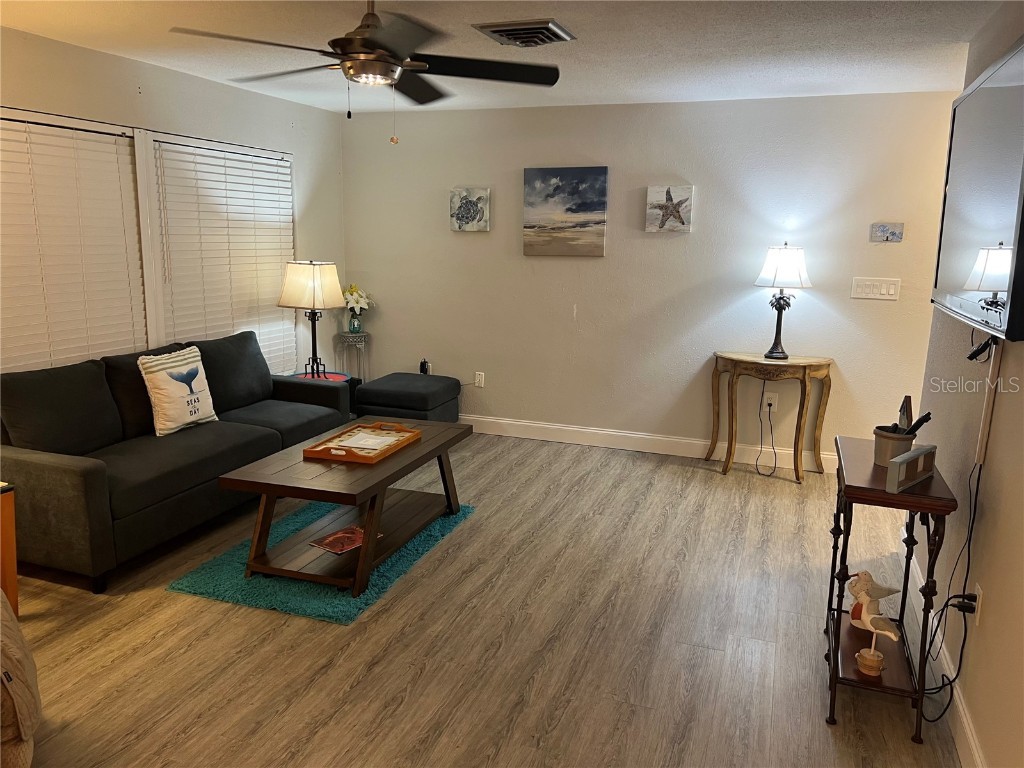 1404 N Saturn Avenue Clearwater FL 33755 U8239102 image10