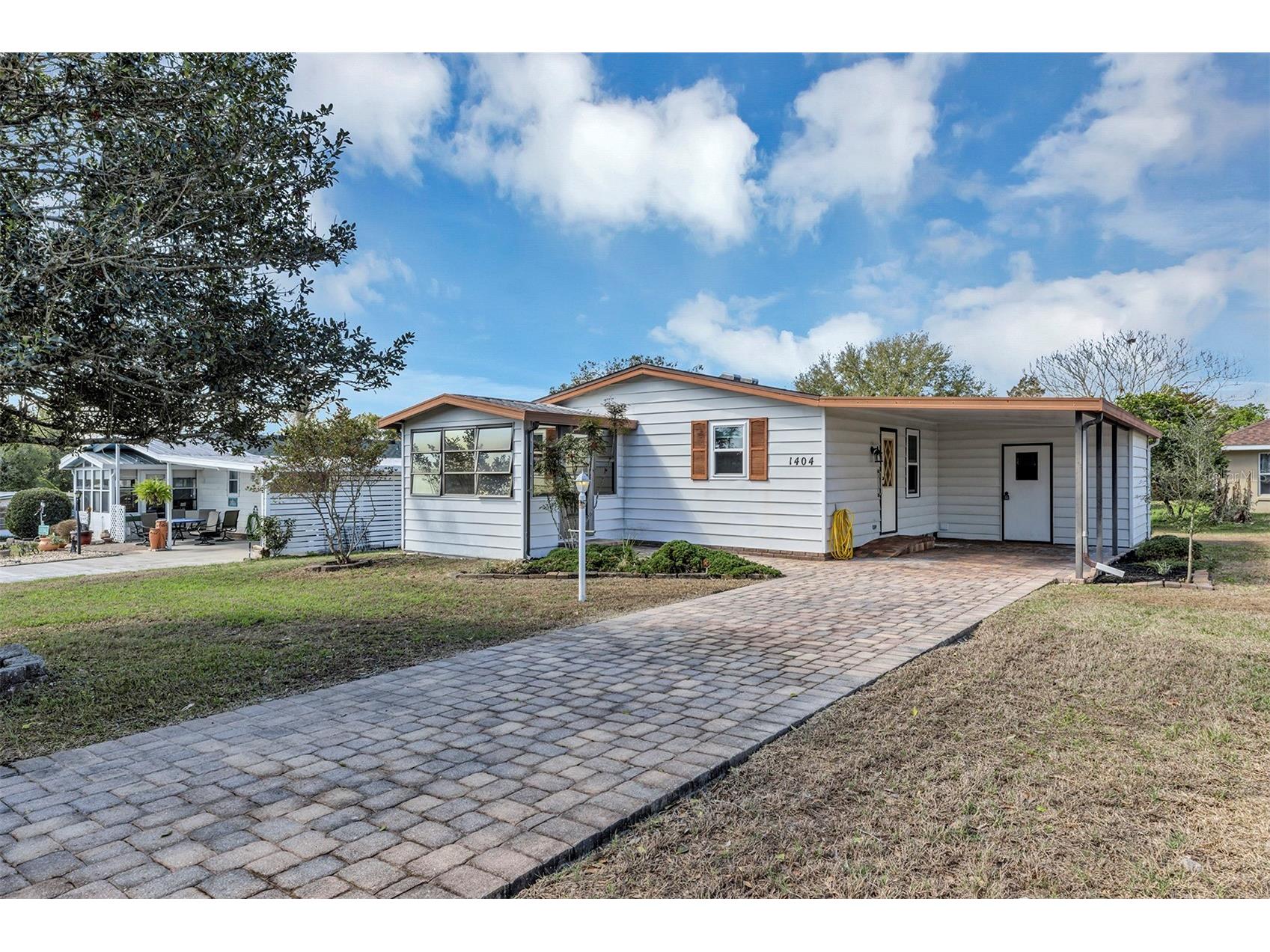 1404 Plantation Drive Lady Lake FL 32159 V4947429 image1