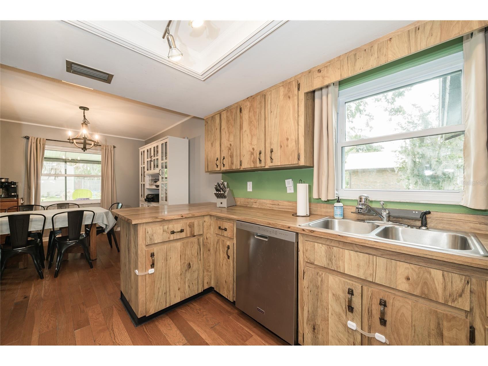 1404 Redbud Circle Plant City FL 33563 TB8515311 image2