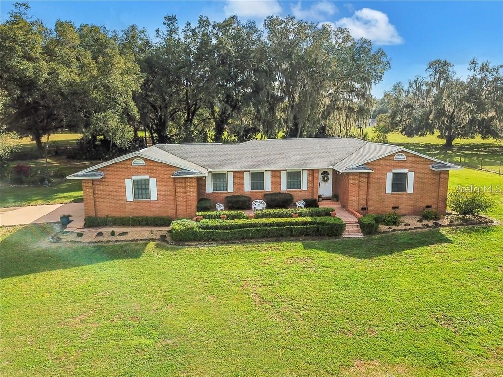 1404 W Socrum Loop Road Lakeland FL 33810 L4934980 image1