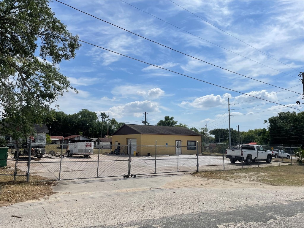 14040 SE 162nd Place Weirsdale FL 32195 G5096164 image1