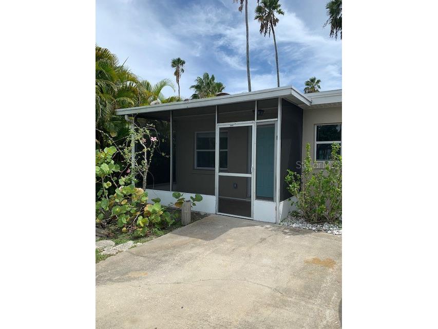 14046 Vivian Drive Madeira Beach FL 33708 U8136471 image1