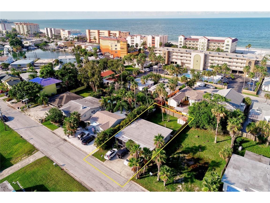 14046 Vivian Drive Madeira Beach FL 33708 U8205953 image1