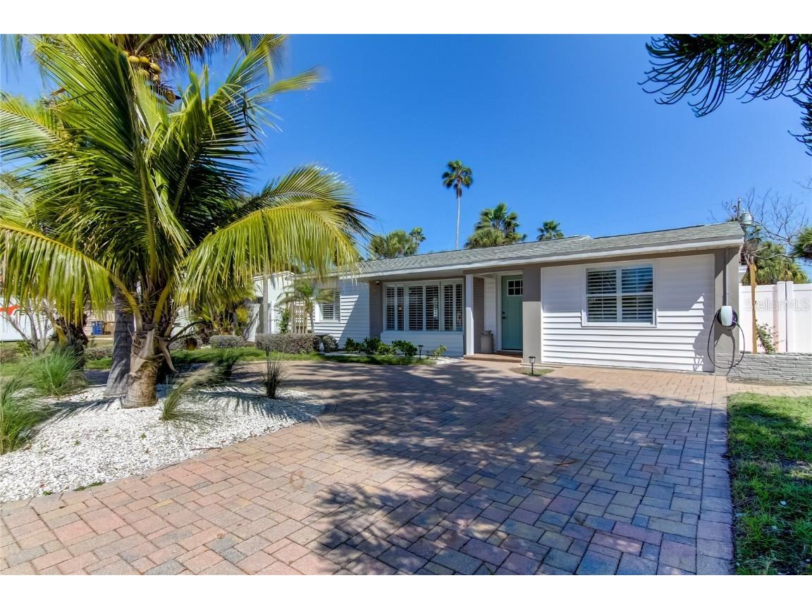 14047 Miramar Avenue Madeira Beach FL 33708 U8235076 image1