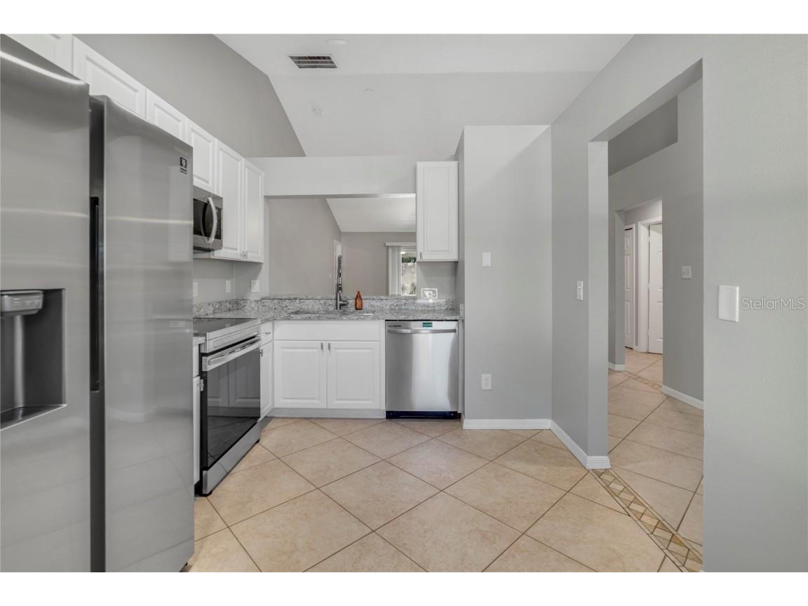 14048 Saint Leo Court Orlando FL 32826 O6366773 image5