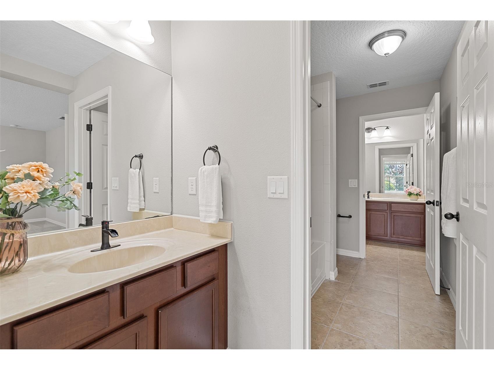 14048 Waterford Creek Boulevard Orlando FL 32828 O6413990 image26