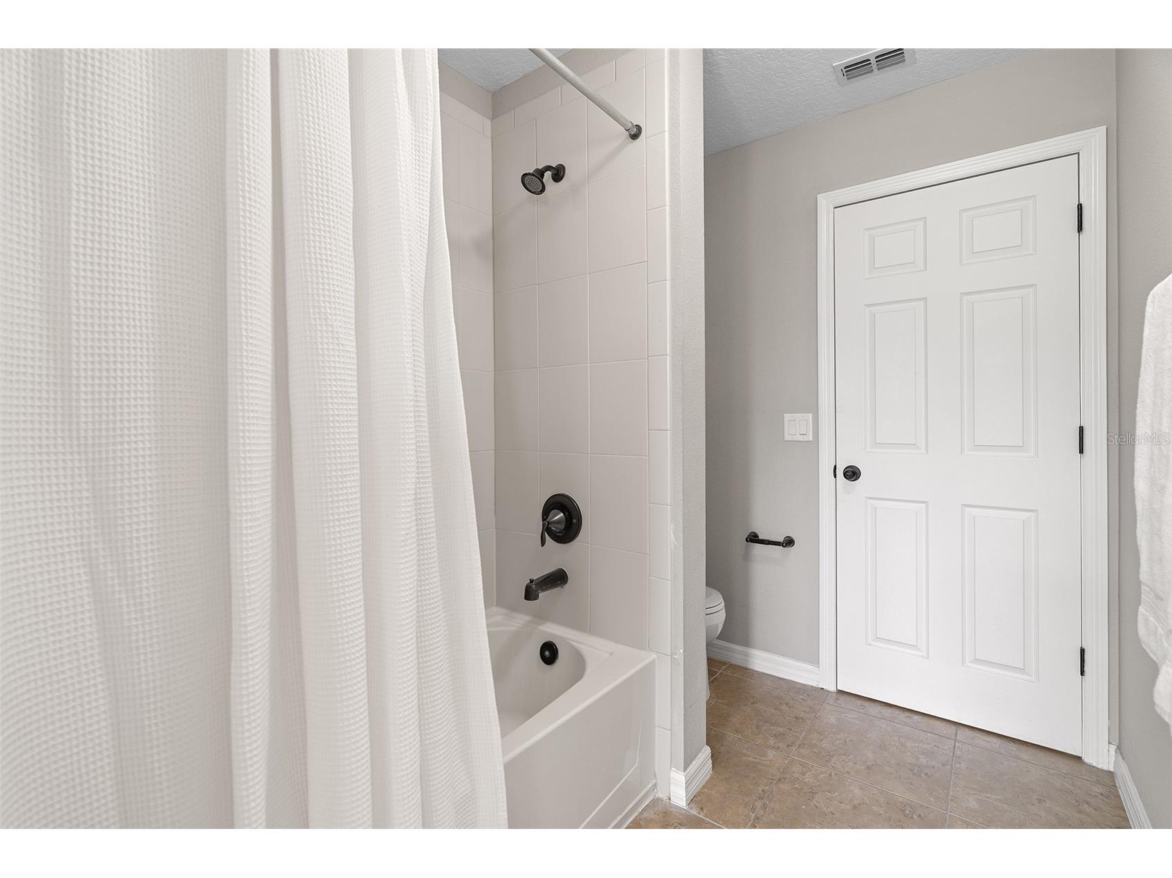 14048 Waterford Creek Boulevard Orlando FL 32828 O6413990 image27