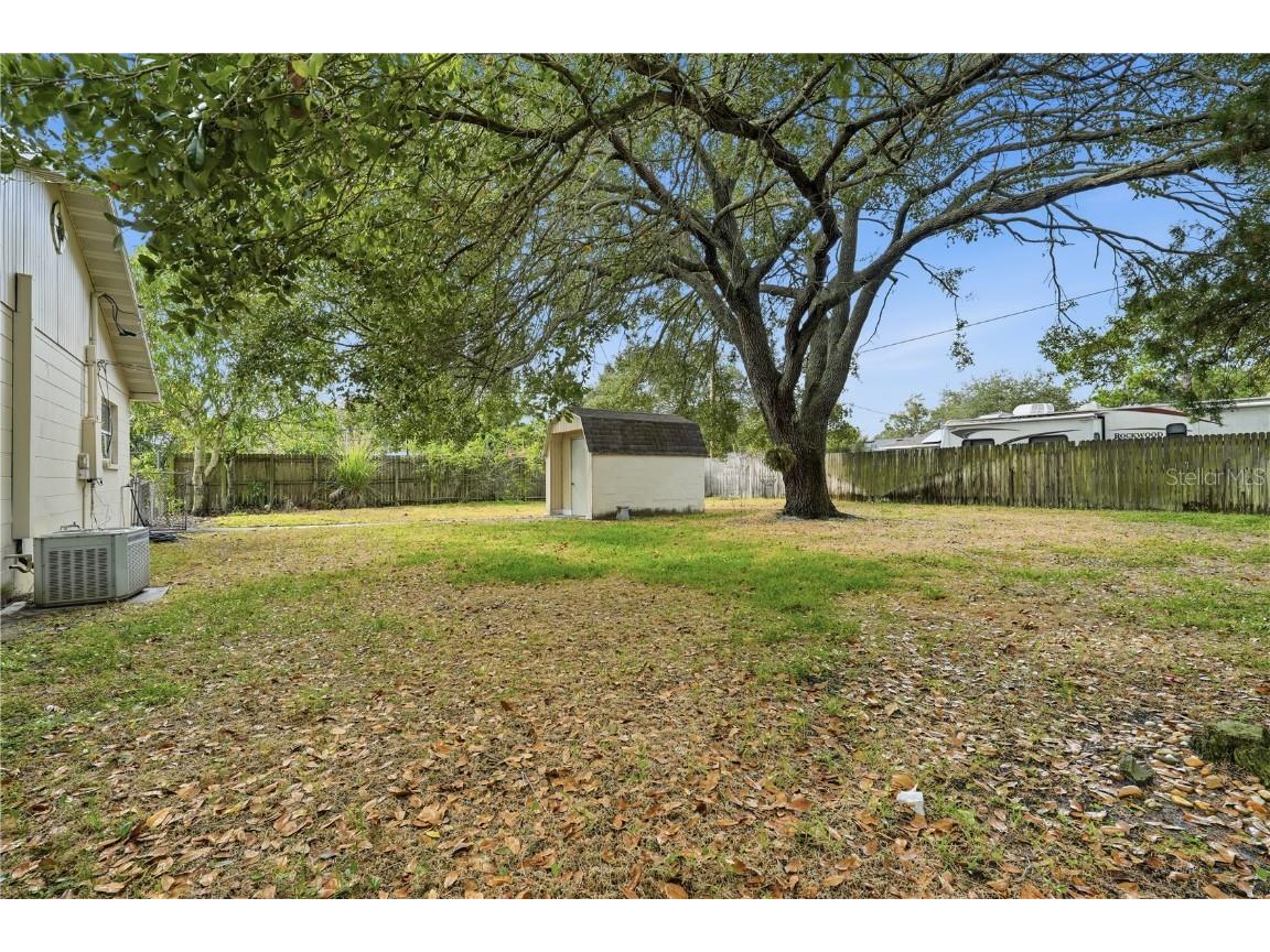 1405 Dolphin Drive Lakeland FL 33801 S5139392 image2