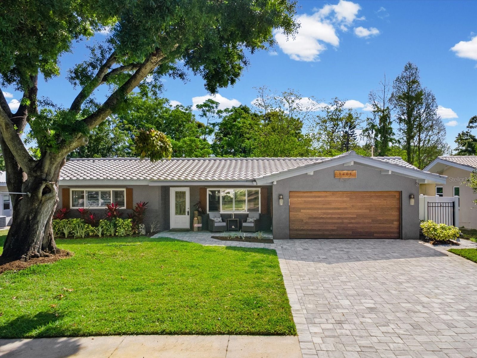 1405 Embassy Drive Clearwater FL 33764 TB8495468 image1