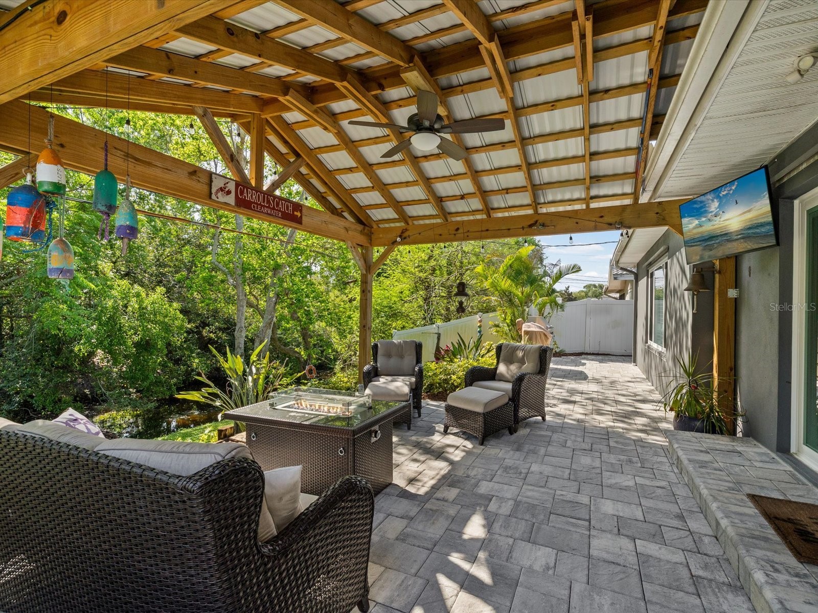 1405 Embassy Drive Clearwater FL 33764 TB8495468 image2