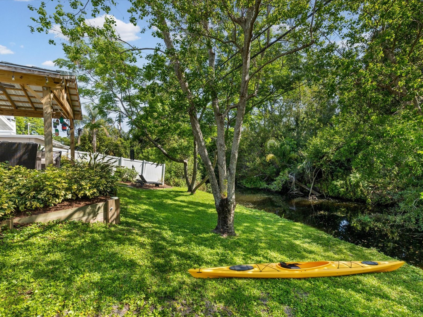 1405 Embassy Drive Clearwater FL 33764 TB8495468 image3