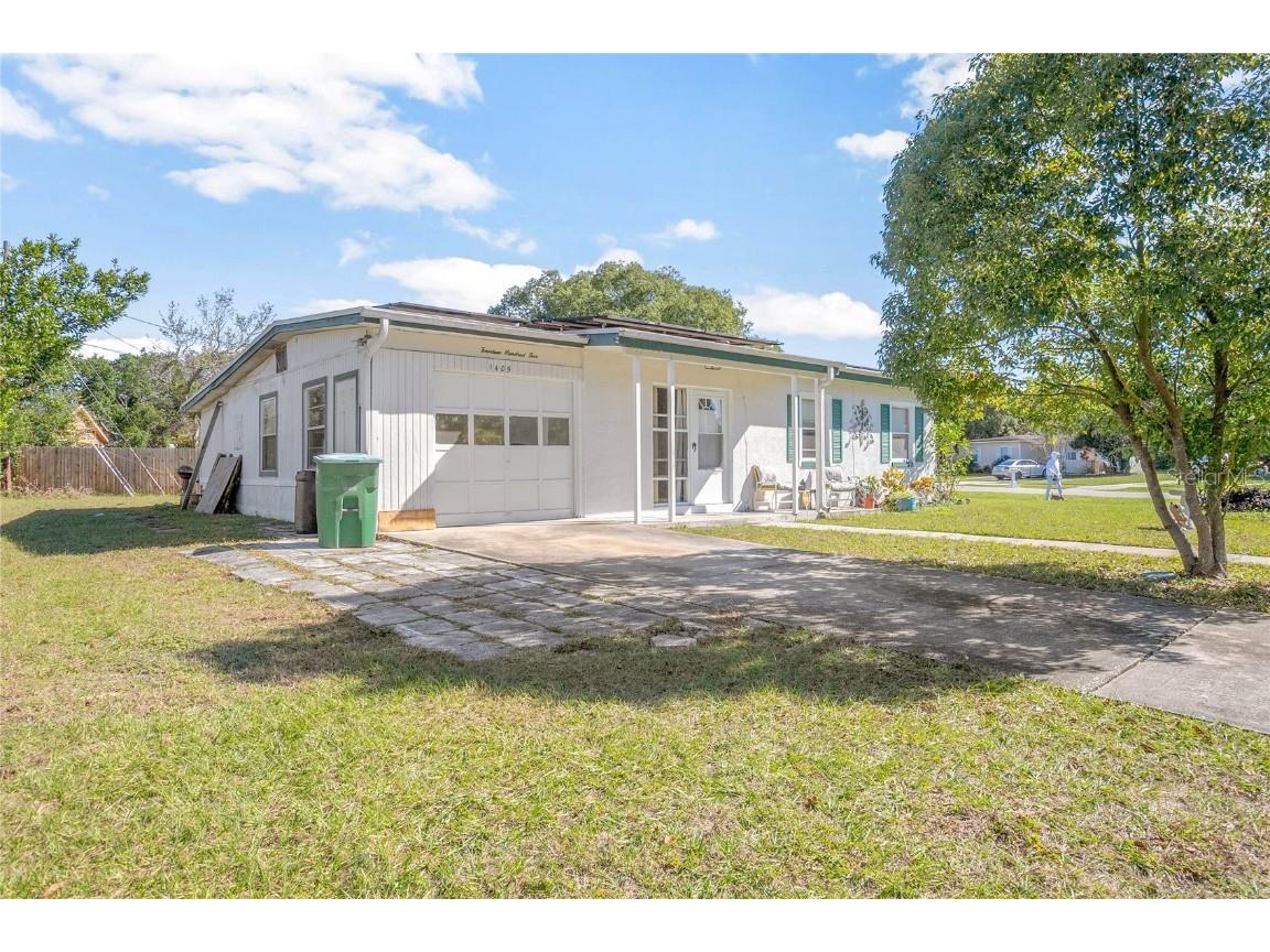 1405 Independence Avenue Deltona FL 32725 V4933472 image1