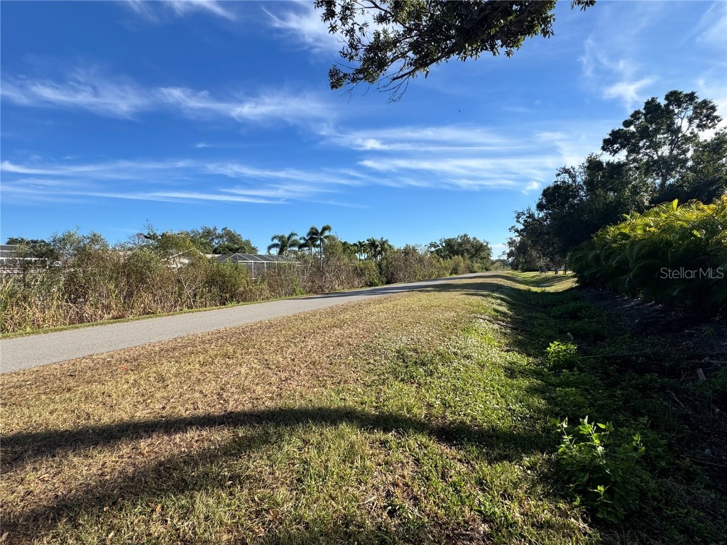 1405 Ingram Avenue Sarasota FL 34232 A4674354 image7