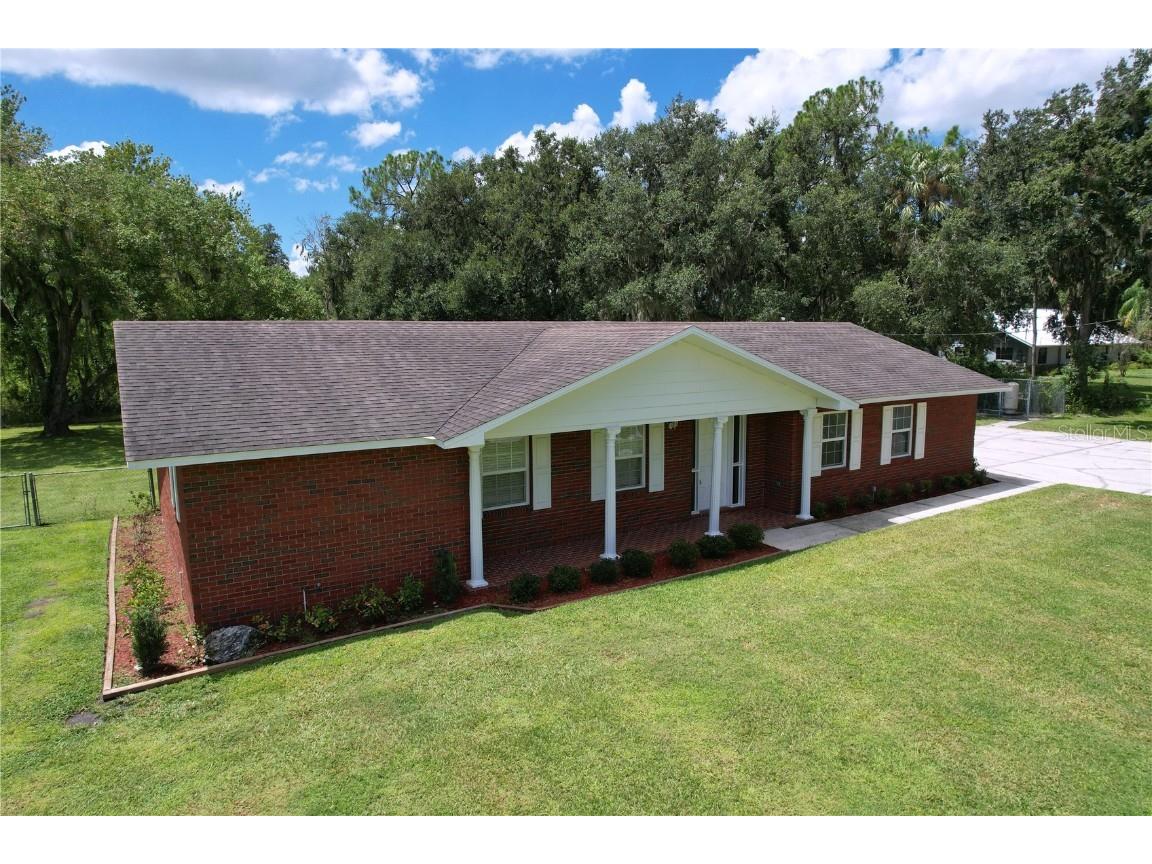 1405 Knights Griffin Road Plant City FL 33565 TB8414421 image3