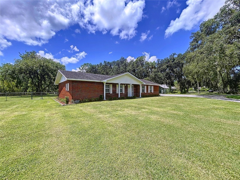 1405 Knights Griffin Road Plant City FL 33565 TB8414421 image82