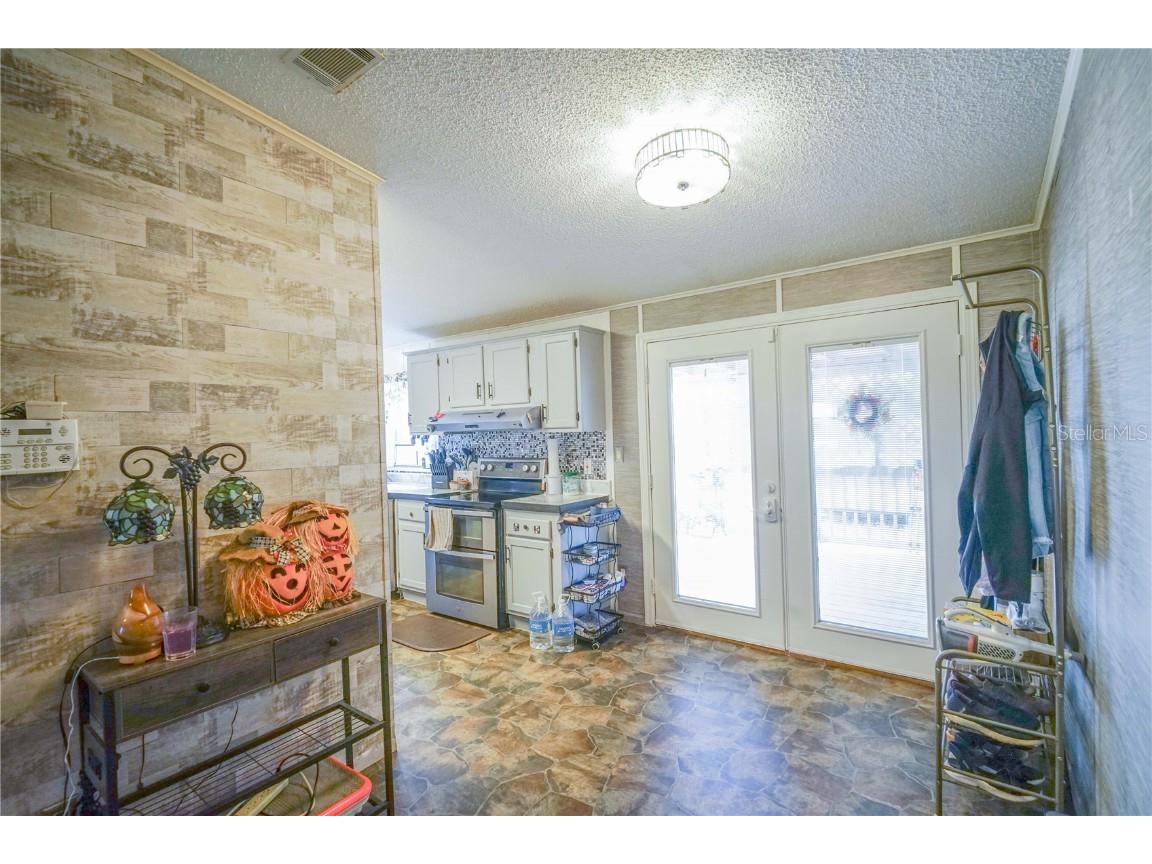 14050 SE 50th Street Morriston FL 32668 OM711581 image16