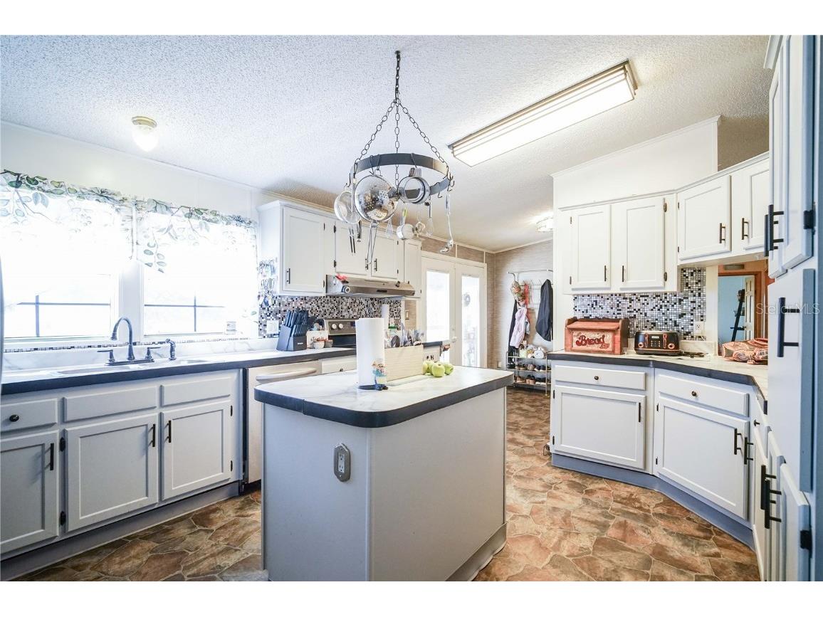 14050 SE 50th Street Morriston FL 32668 OM711581 image20