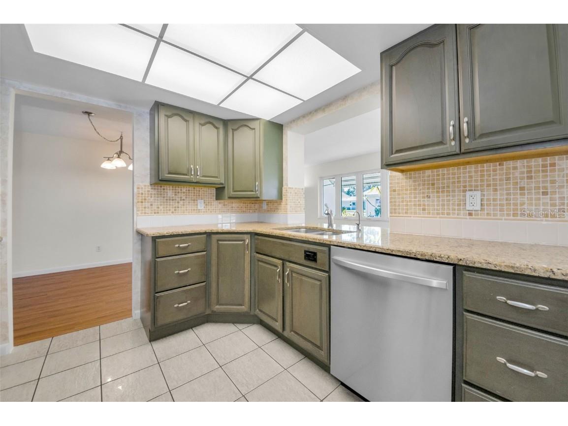 14052 89th Avenue Seminole FL 33776 TB8450718 image21