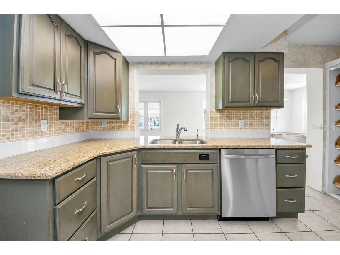 14052 89th Avenue Seminole FL 33776 TB8450718 image25