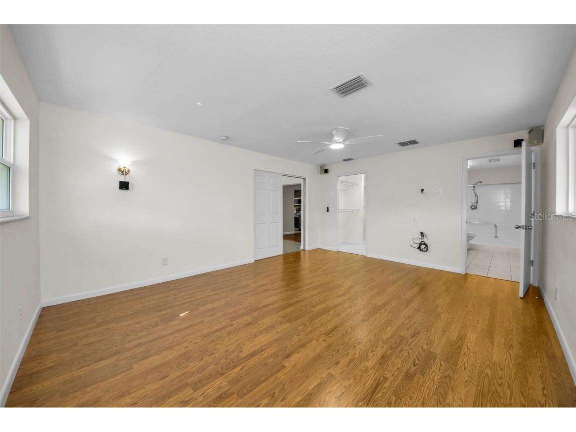 14052 89th Avenue Seminole FL 33776 TB8450718 image39