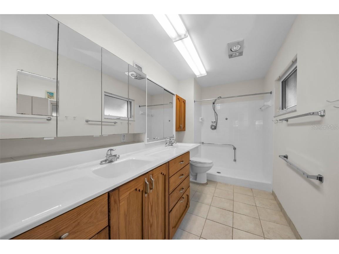 14052 89th Avenue Seminole FL 33776 TB8450718 image40