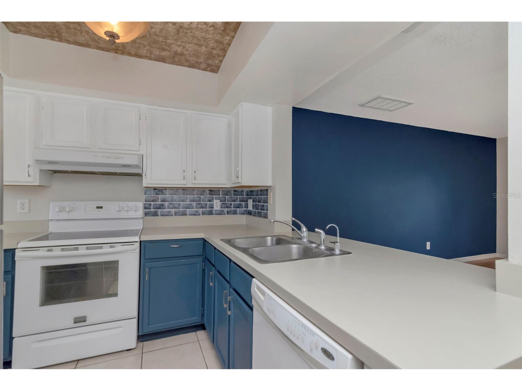 14053 Notreville Way Tampa FL 33624 TB8491506 image9