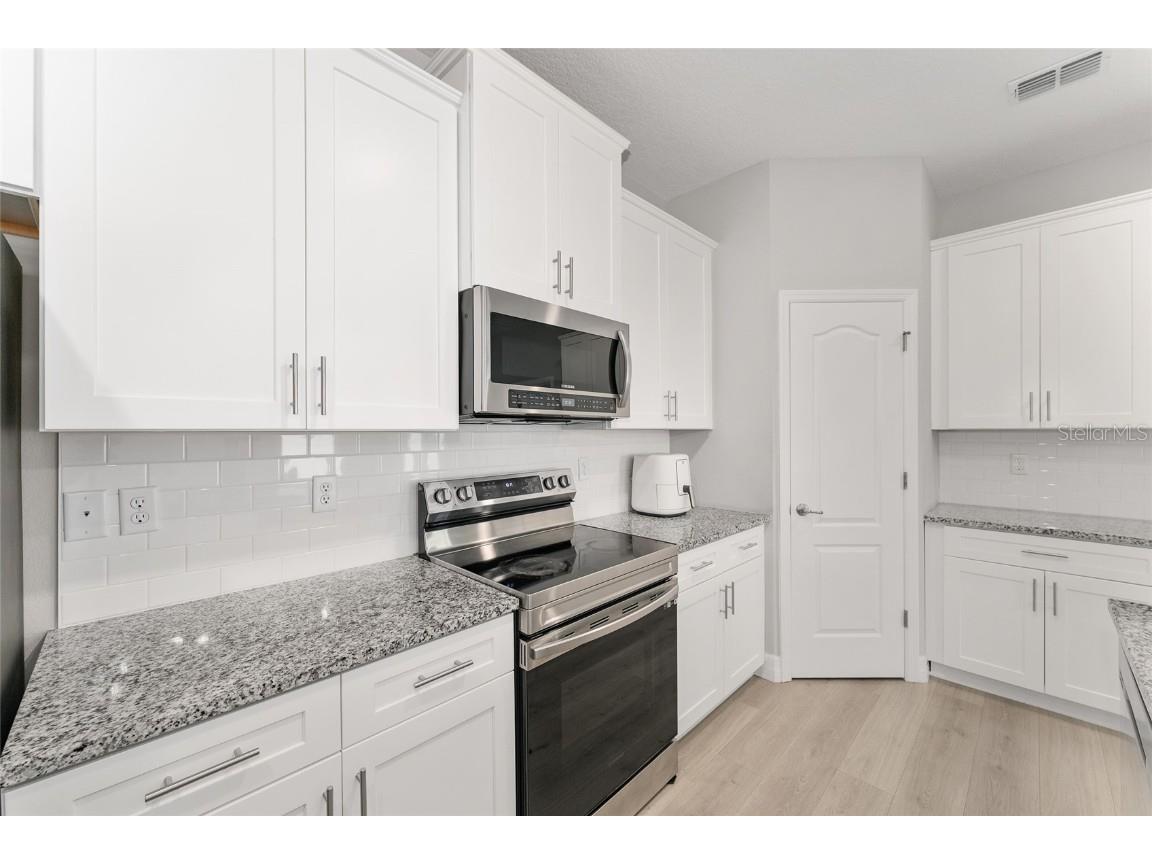 14055 SW 30th Terrace Road Ocala FL 34473 OM702248 image17