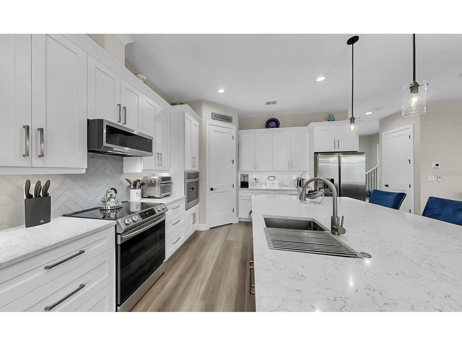 1406 Alhambra Drive Apollo Beach FL 33572 TB8427723 image12