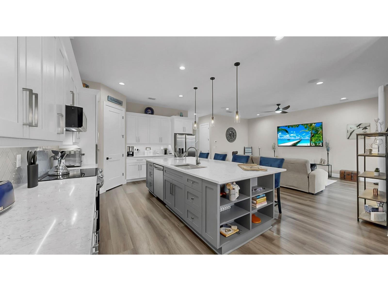 1406 Alhambra Drive Apollo Beach FL 33572 TB8427723 image8