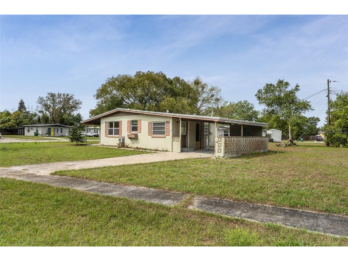 1406 Ambassador Avenue Deltona FL 32725 V4923447 image1