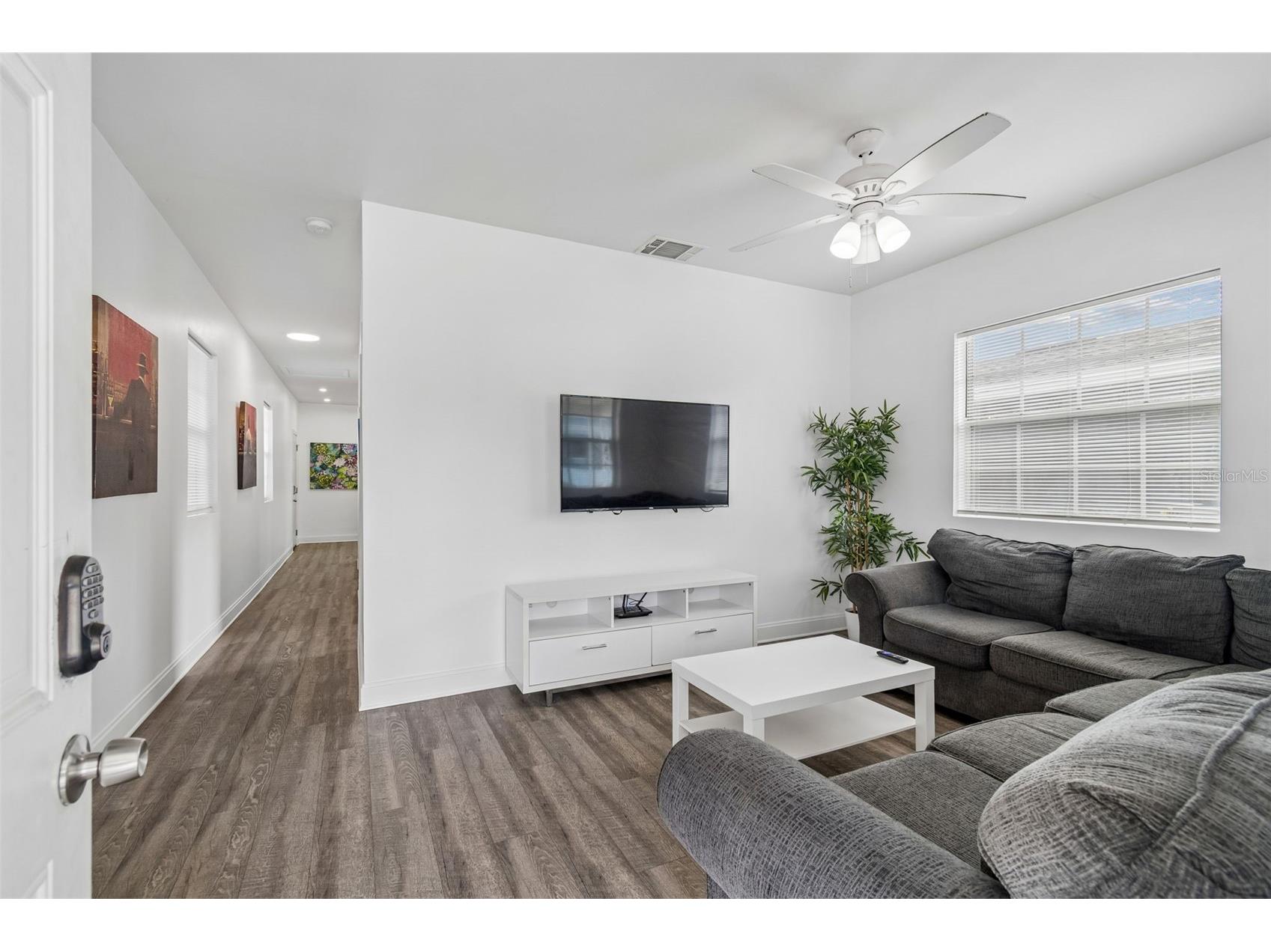 1406 E 23rd Avenue Tampa FL 33605 TB8518643 image3