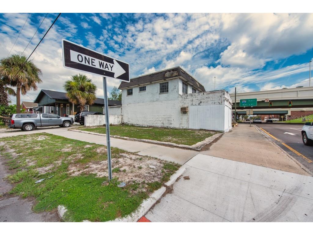 1406 N Howard Avenue Tampa FL 33607 TB8516527 image20