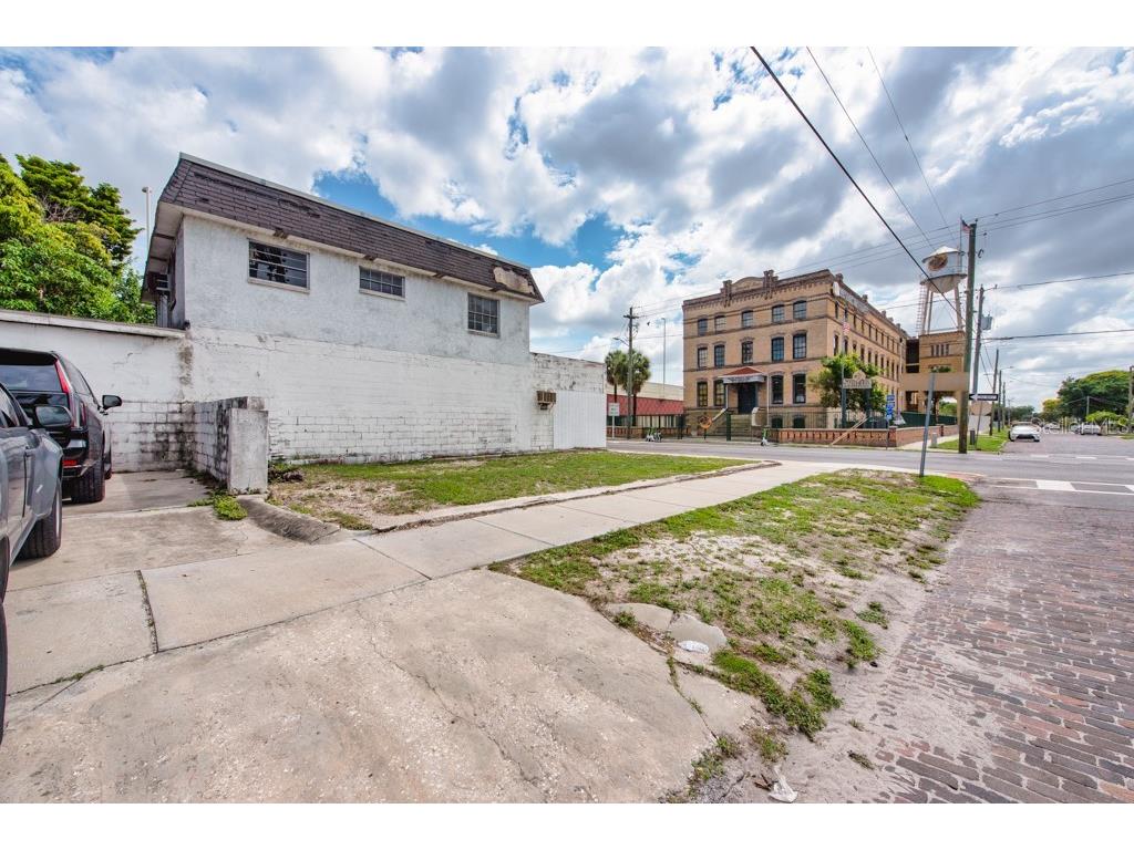 1406 N Howard Avenue Tampa FL 33607 TB8516527 image23